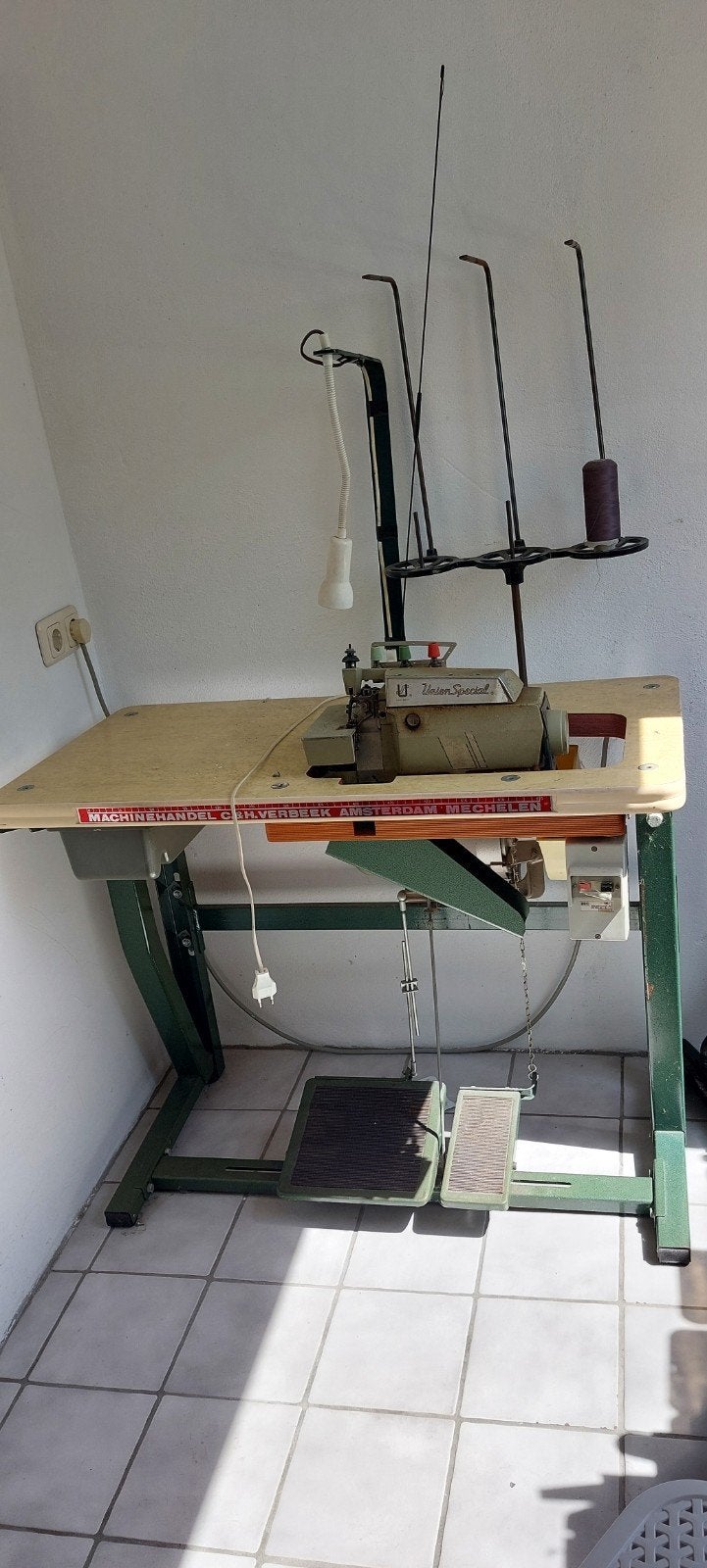 Industriële Lockmachine Union Special, Ophalen