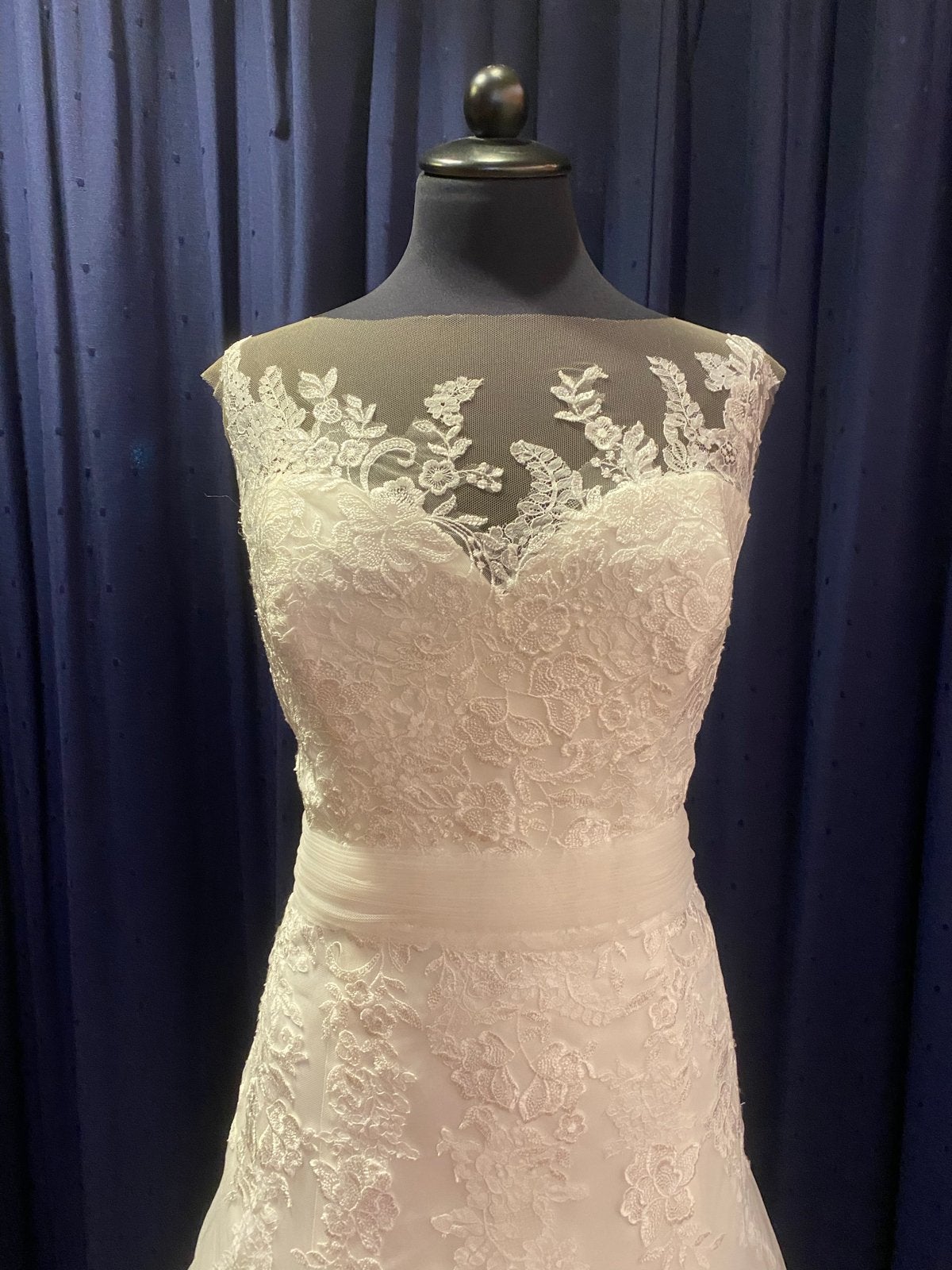 Elegante grotere maat trouwjurk met kant en tule, Ophalen, Nieuw, Wit, Trouwjurk