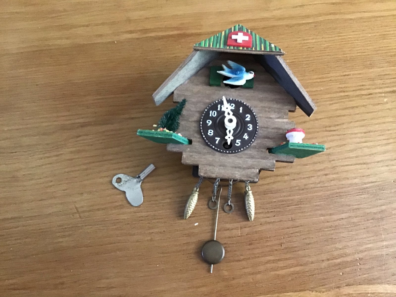 Zwitserswand klokje  - Decoratief Klokje, Ophalen of Verzenden