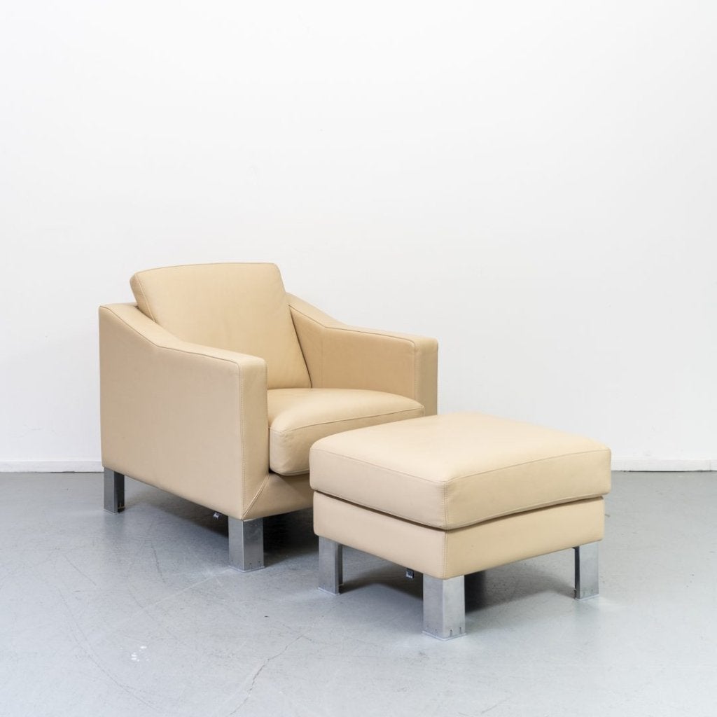 Leolux Antonia Fauteuil Crème Leer + Hocker, Niet ingevuld, Zo goed als nieuw, Niet ingevuld, Niet ingevuld