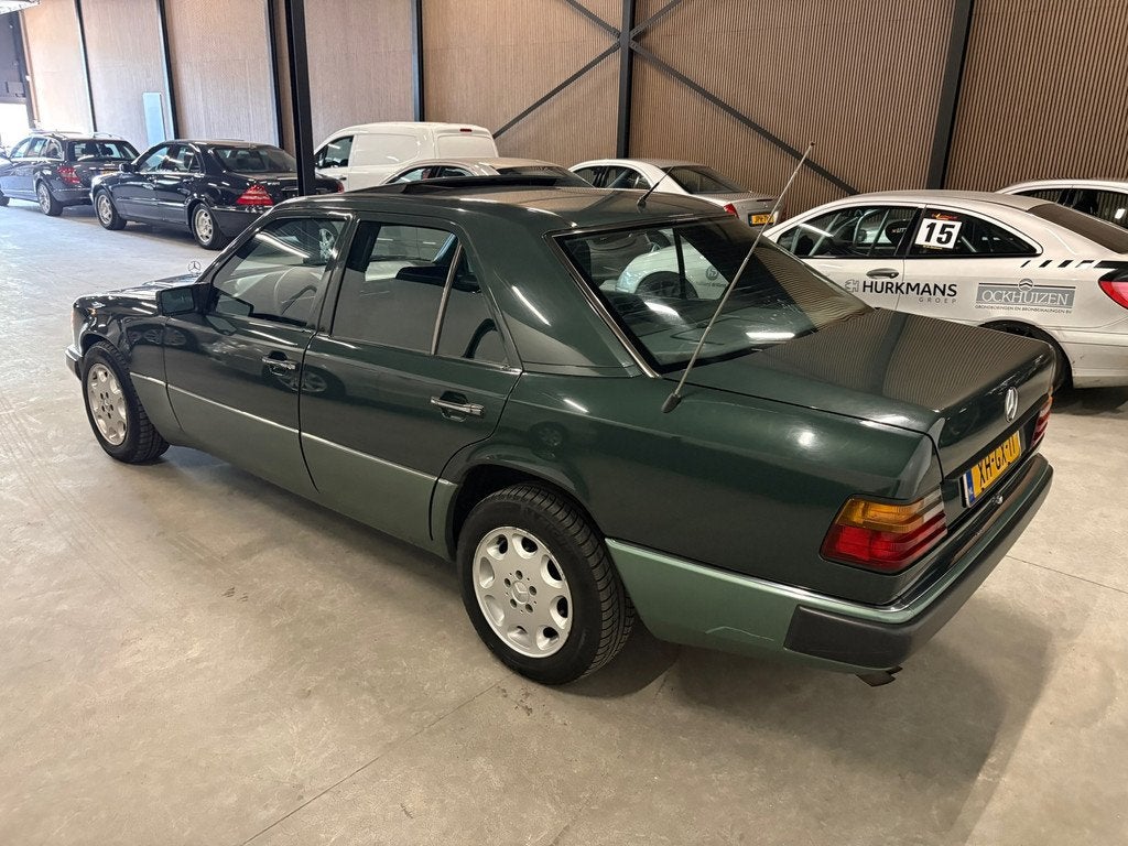 Mercedes-Benz 300D Turbo Automaat W124 Turbodiesel, Auto's, Mercedes-Benz, Automaat, Gebruikt, 2996 cc, Diesel