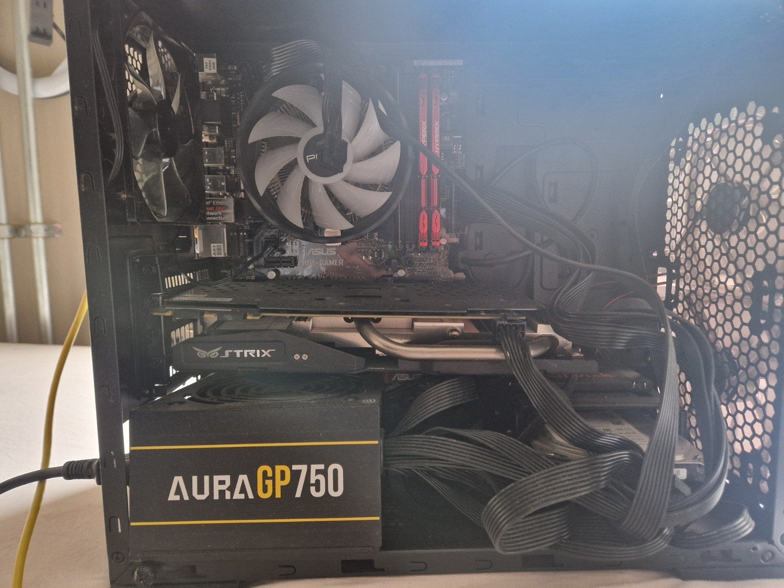 Gaming PC met ASUS Strix videokaart en AURA GP750 voeding, Computers en Software, Onbekend, Gebruikt, ASUS, Onbekend