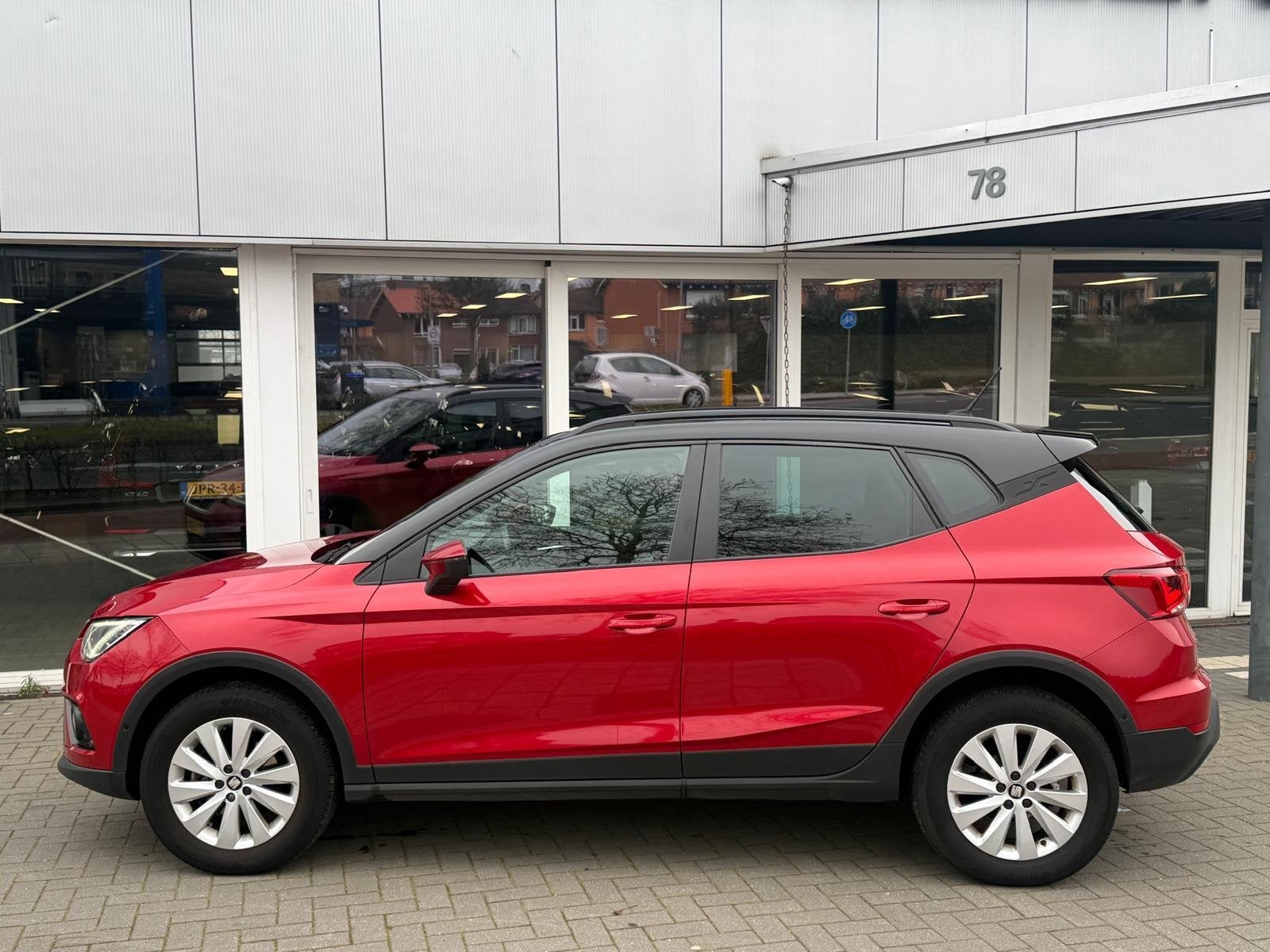 Seat Arona 1.0 TSI Style Business| Camera|Navi| ACC, Voorwielaandrijving, Stof, Gebruikt, Automatische klimaatregeling