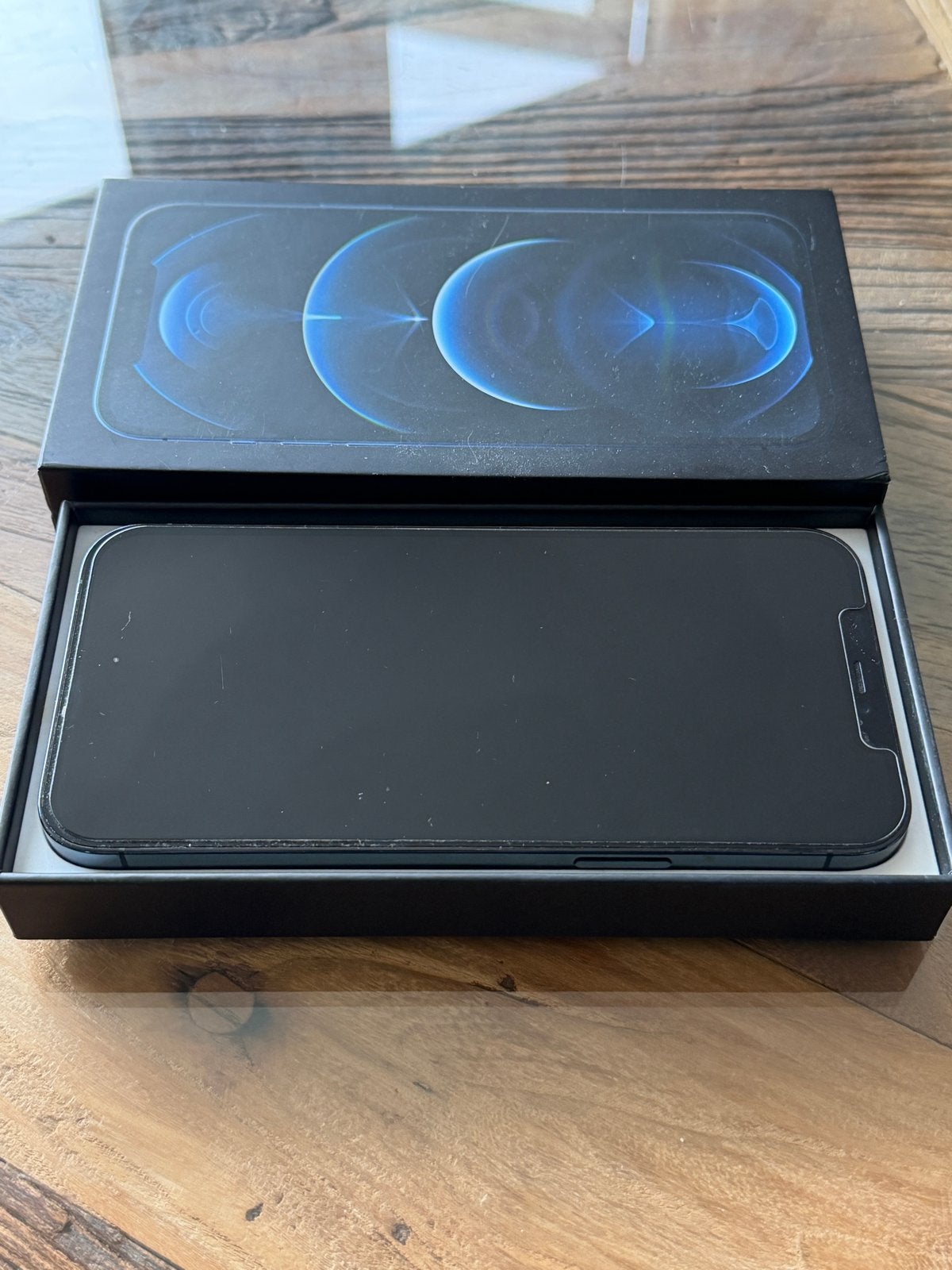 Foto 4 van iPhone 12 Pro Max 28GB - Zeer goed