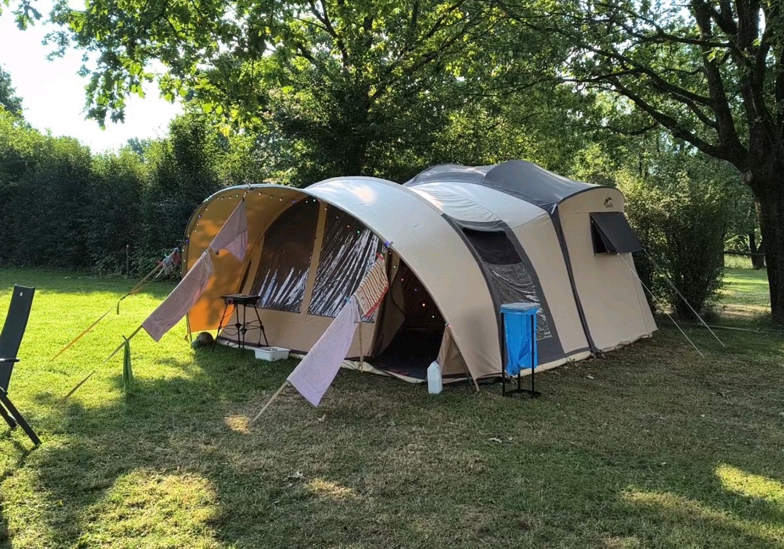 Cabanon Manga Deluxe 2017 met bermkeuken (APK 2025), Ophalen, Beige, Cabanon, Aanwezig