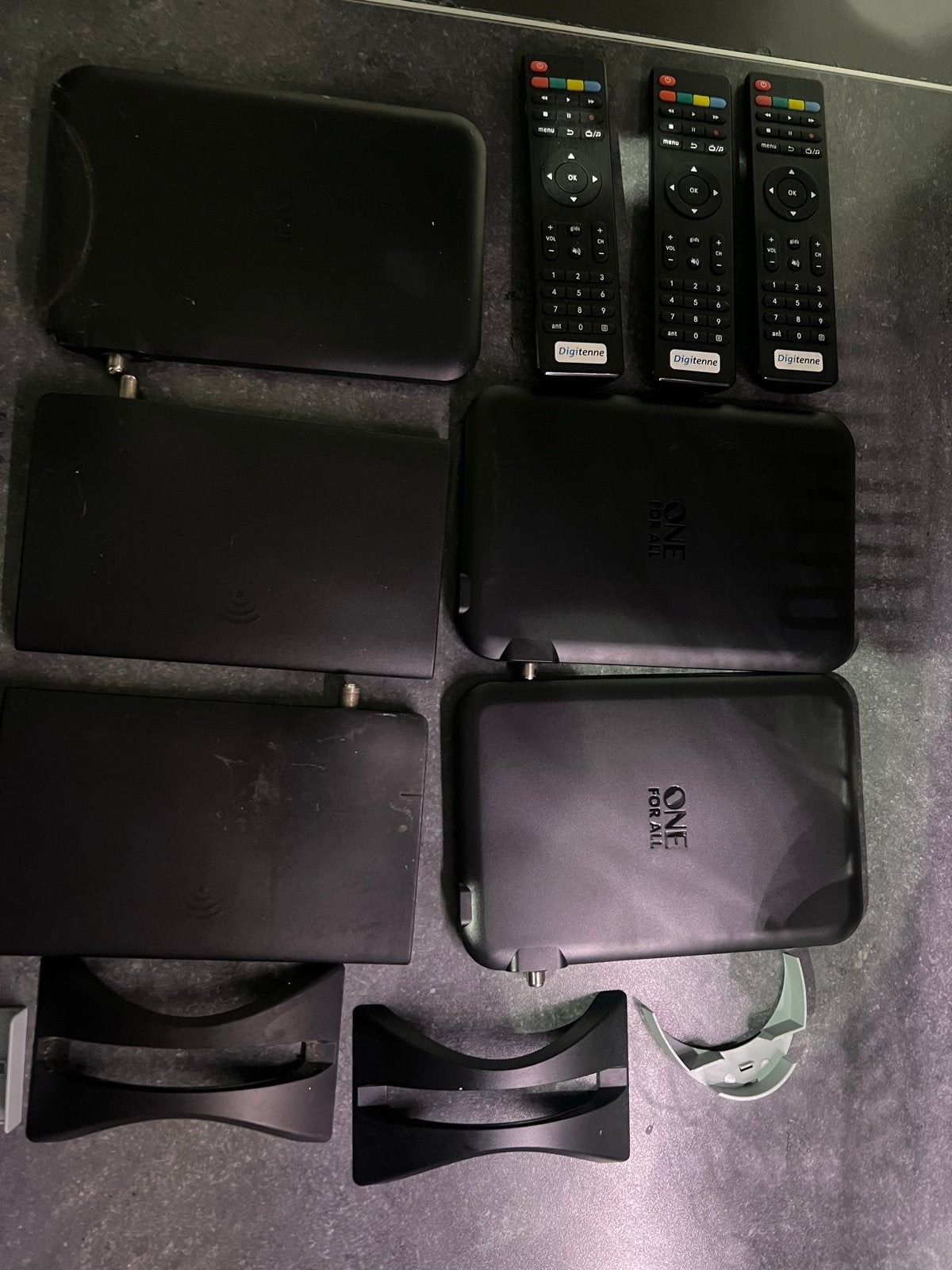 KPN Digitenne Antenne met Afstandsbedieningen, Ophalen, Gebruikt, Antenne