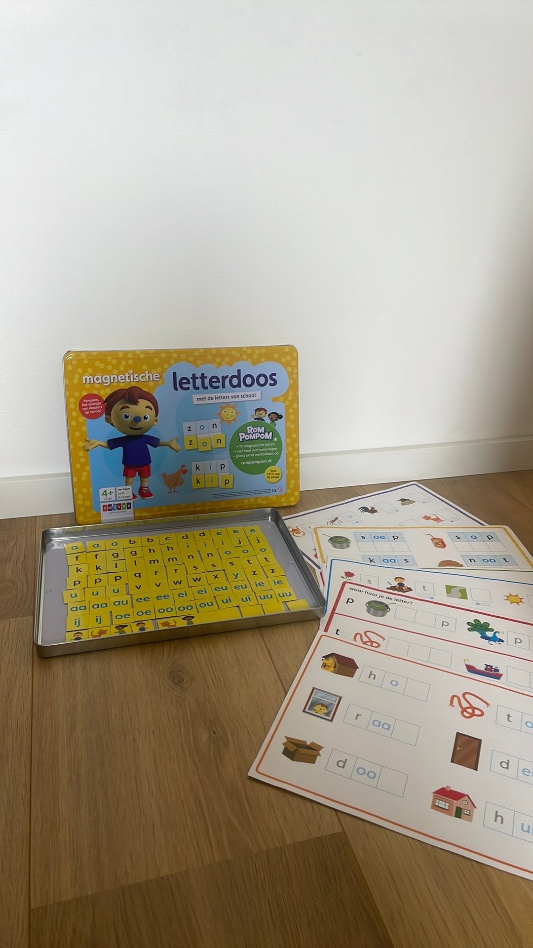 Zwijsen magnetische letterdoos, Hobby en Vrije tijd, Gezelschapsspellen | Bordspellen, Ophalen of Verzenden, Zo goed als nieuw
