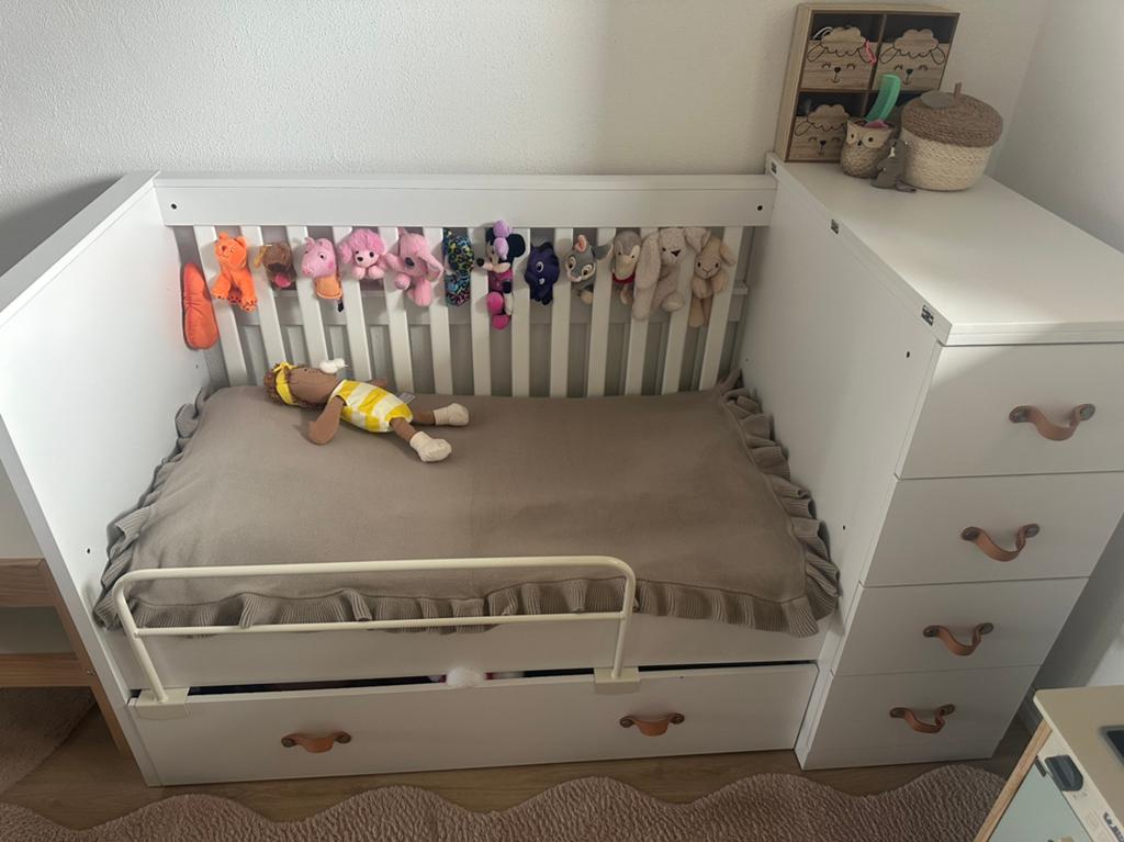 Witte baby/peuter bed, Ophalen, Zo goed als nieuw, Minder dan 140 cm, Minder dan 70 cm