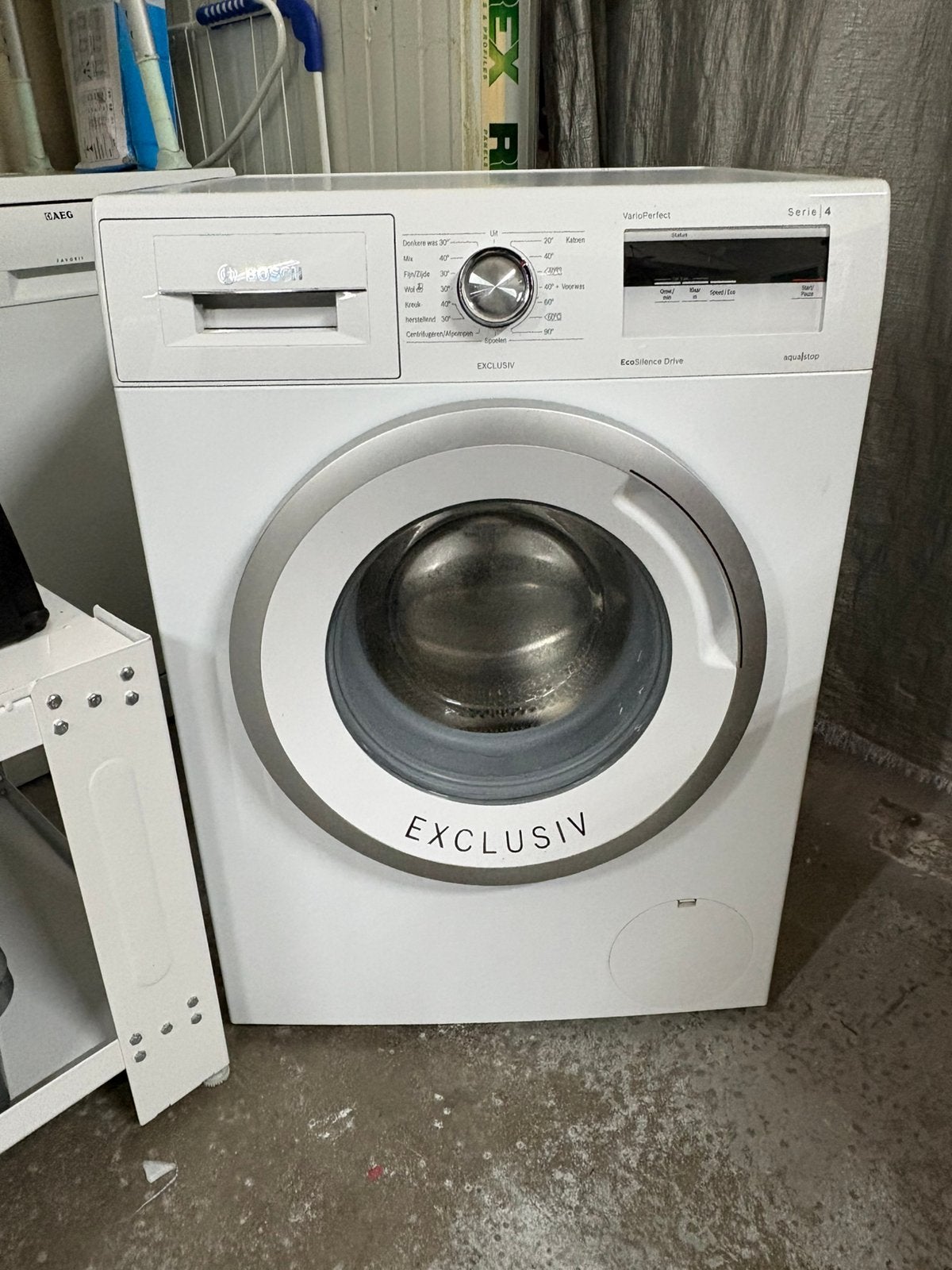 Bosch serie 4, Witgoed en Apparatuur, Ophalen of Verzenden, Zo goed als nieuw, 1200 tot 1600 toeren, Minder dan 85 cm