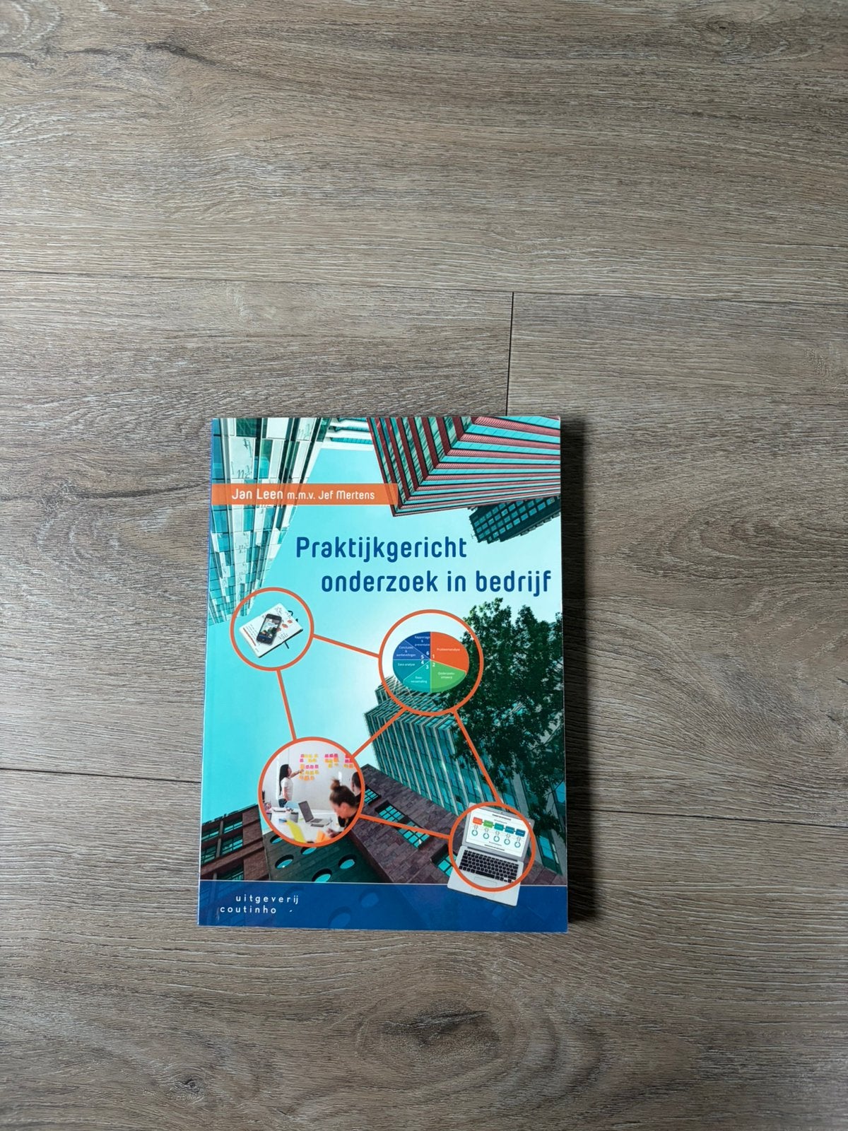 Jan Leen - Praktijkgericht onderzoek in bedrijf, Ophalen of Verzenden, Zo goed als nieuw, Jan Leen; Jef Mertens, Nederlands