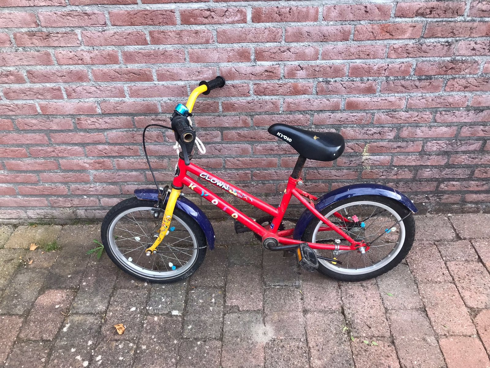 Leuk rood  kinderfietsje, Ophalen, Gebruikt, Terugtraprem, Minder dan 16 inch