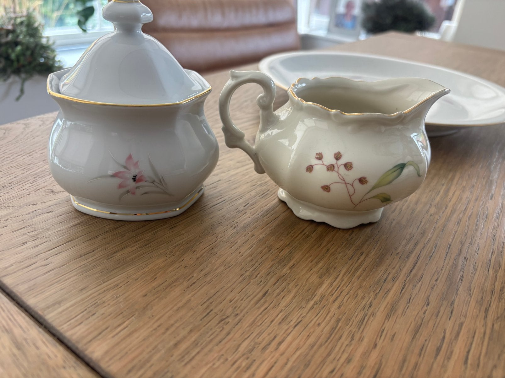 Vinted suikerpot en melkkannetje, Ophalen of Verzenden