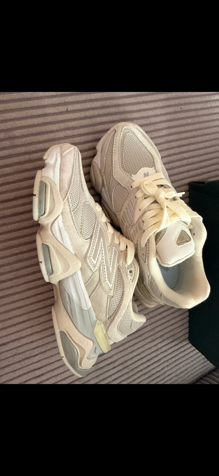 New Balance 9060, Ophalen, Zo goed als nieuw