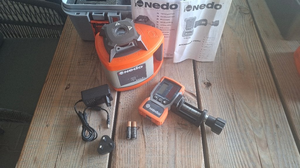 2x Nedo Bouwlaser op accu. Sirius 1H + Primus 2, ,, Ophalen of Verzenden, Zo goed als nieuw, ,