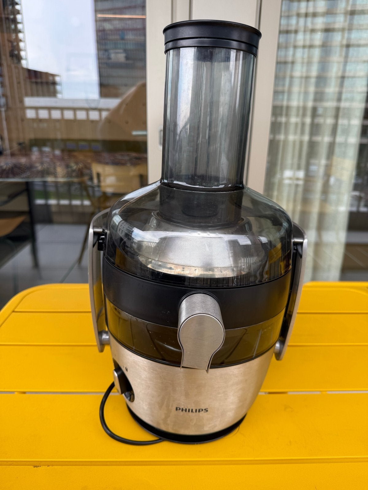 Philips sapcentrifige 1200W voor appels en peren, Witgoed en Apparatuur, Juicers, Ophalen of Verzenden, Gebruikt, Sapcentrifuge