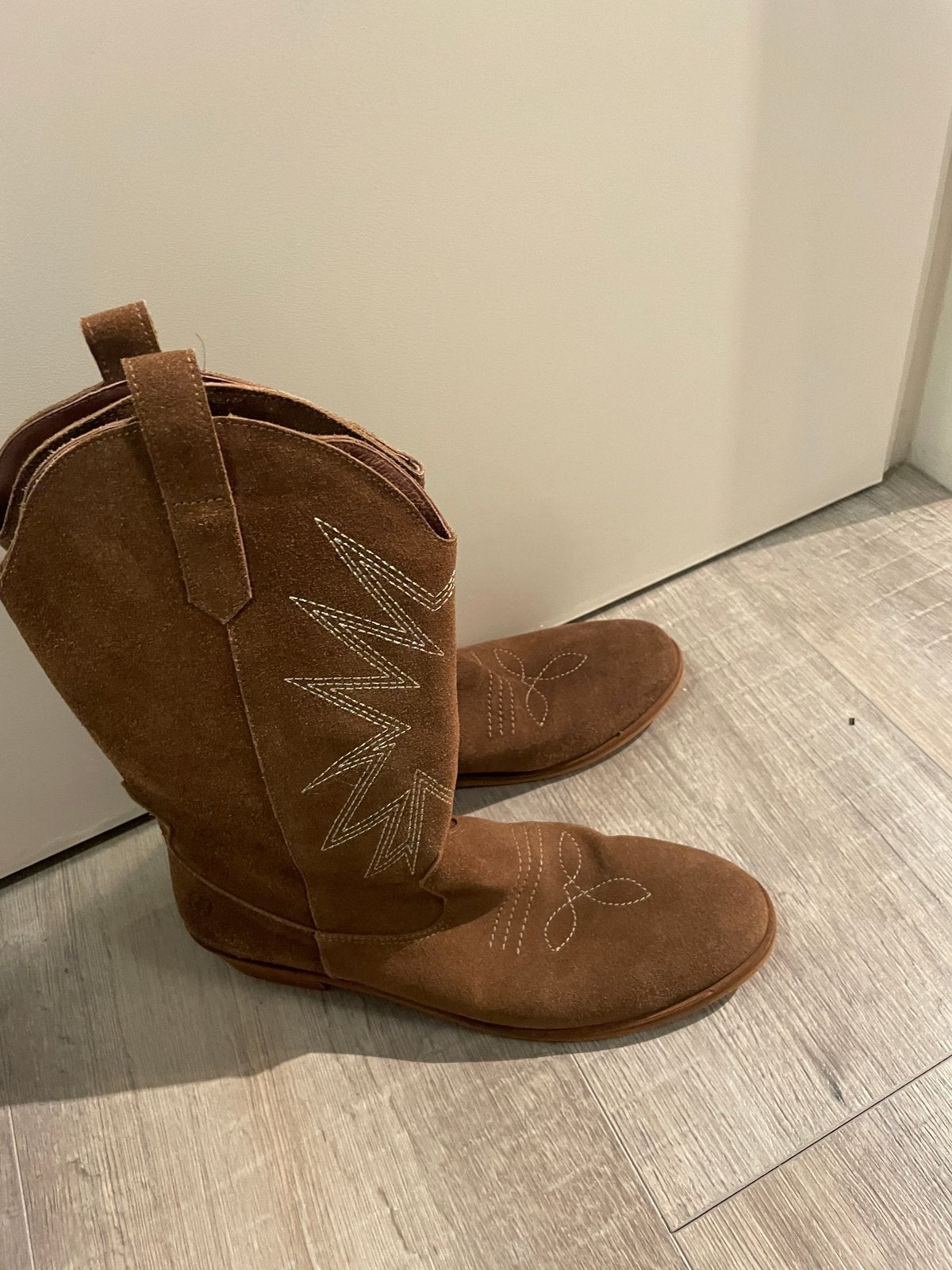 Zgan bruine suedine cowboy laarzen maat 41, Kleding | Dames, Ophalen of Verzenden, Zo goed als nieuw, Bruin, Hoge laarzen