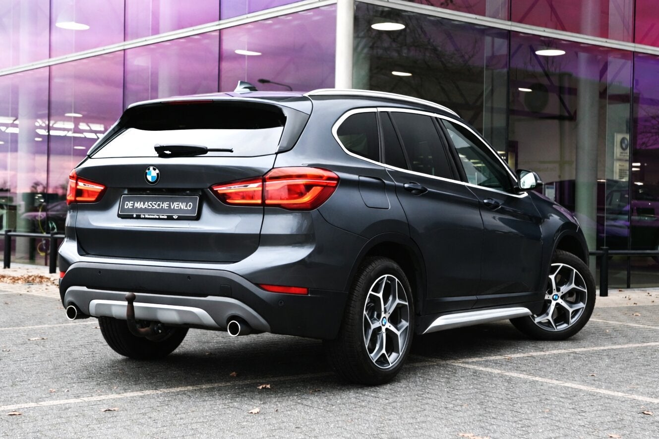 BMW X1 sDrive20i High Executive xLine Automaat / Trekhaak /, Auto's, Bedrijf, Automatische klimaatregeling, SUV of Terreinwagen