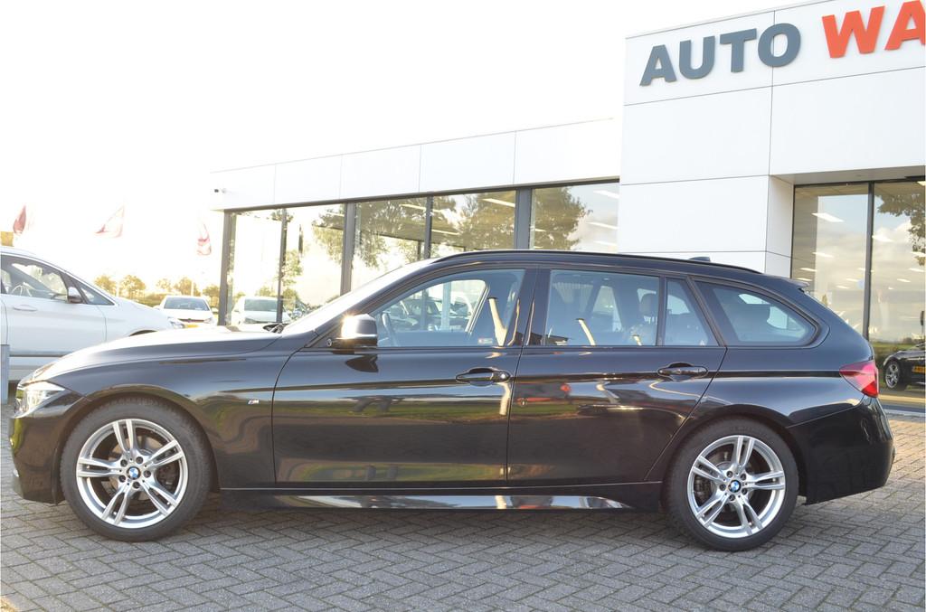 BMW 3 Serie Touring 318i M Pakket Vol Leer St.verw. Elek. Ac, Auto's, BMW, Automaat, Gebruikt, 1465 kg, 3 cilinders