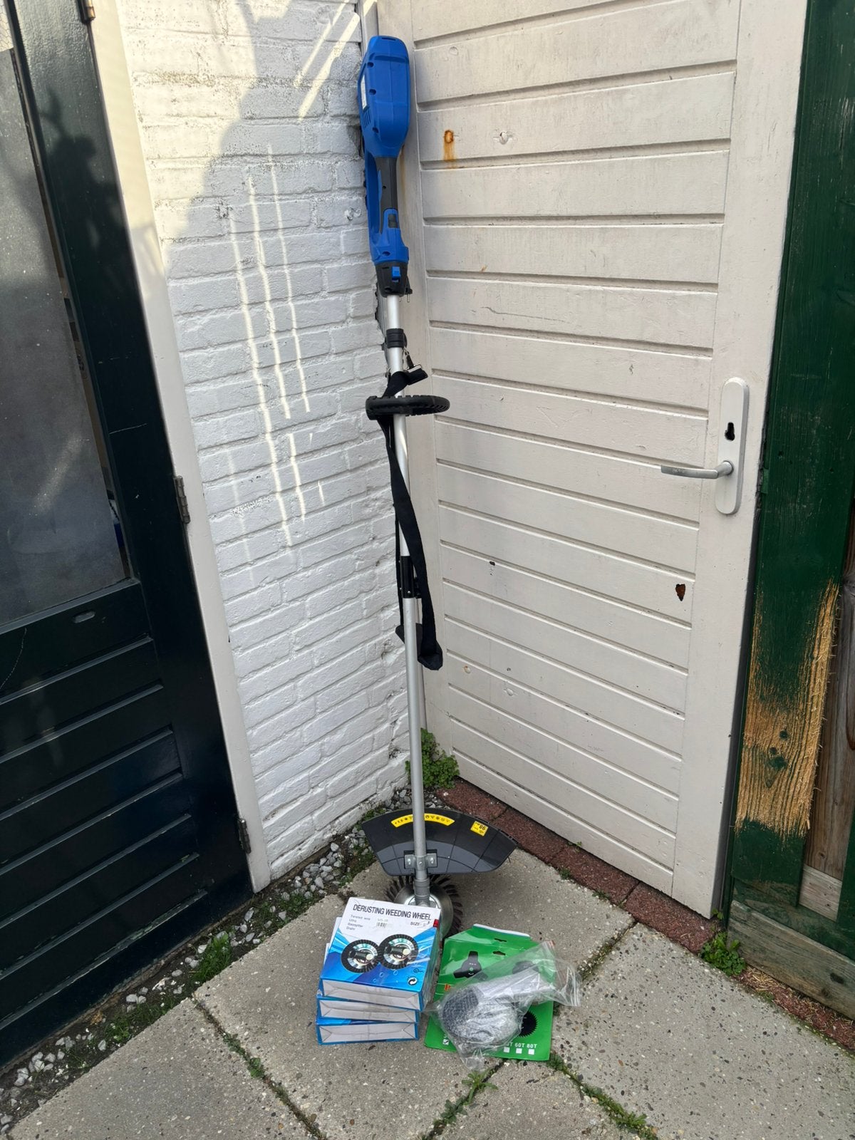 3 in 1 bosmaaier 1200 Watt, Ophalen, Zo goed als nieuw, Elektrisch