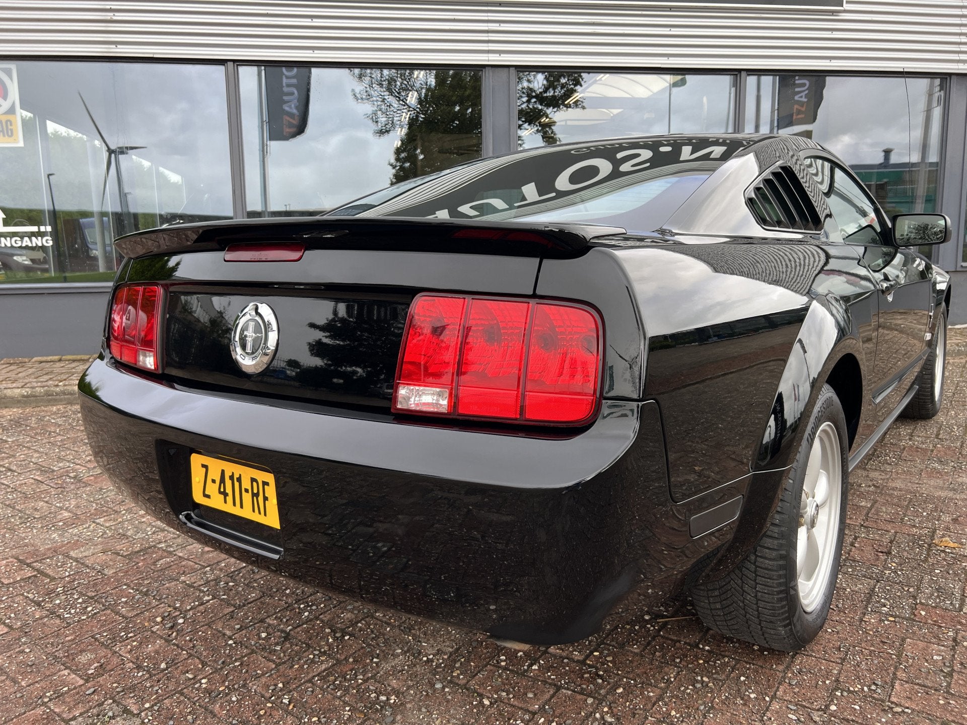 Ford USA Mustang 4.0 V6 Automaat (bj 2007), Gebruikt, 4 stoelen, Multifunctioneel stuurwiel, Zwart