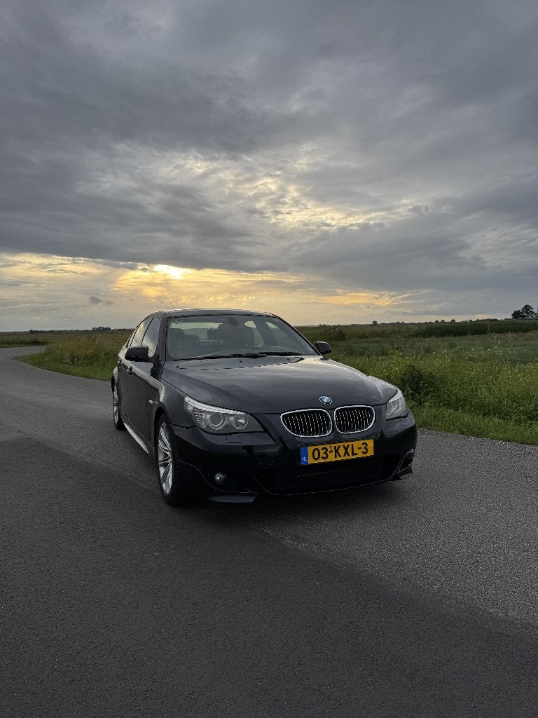 BMW 5-Serie E60 LCI met M-Pakket - Ideale opknapper met APK, Auto's, BMW, Achterwielaandrijving, Zwart, 4 cilinders, 1465 kg