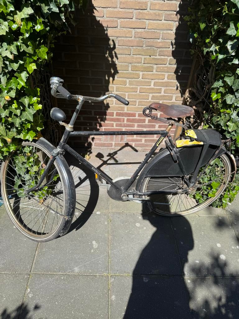Gazelle opafiets, zwart, opknapper, Fietsen en Brommers, Fietsen | Heren | Herenfietsen, Gebruikt, Gazelle, 53 tot 57 cm, Ophalen