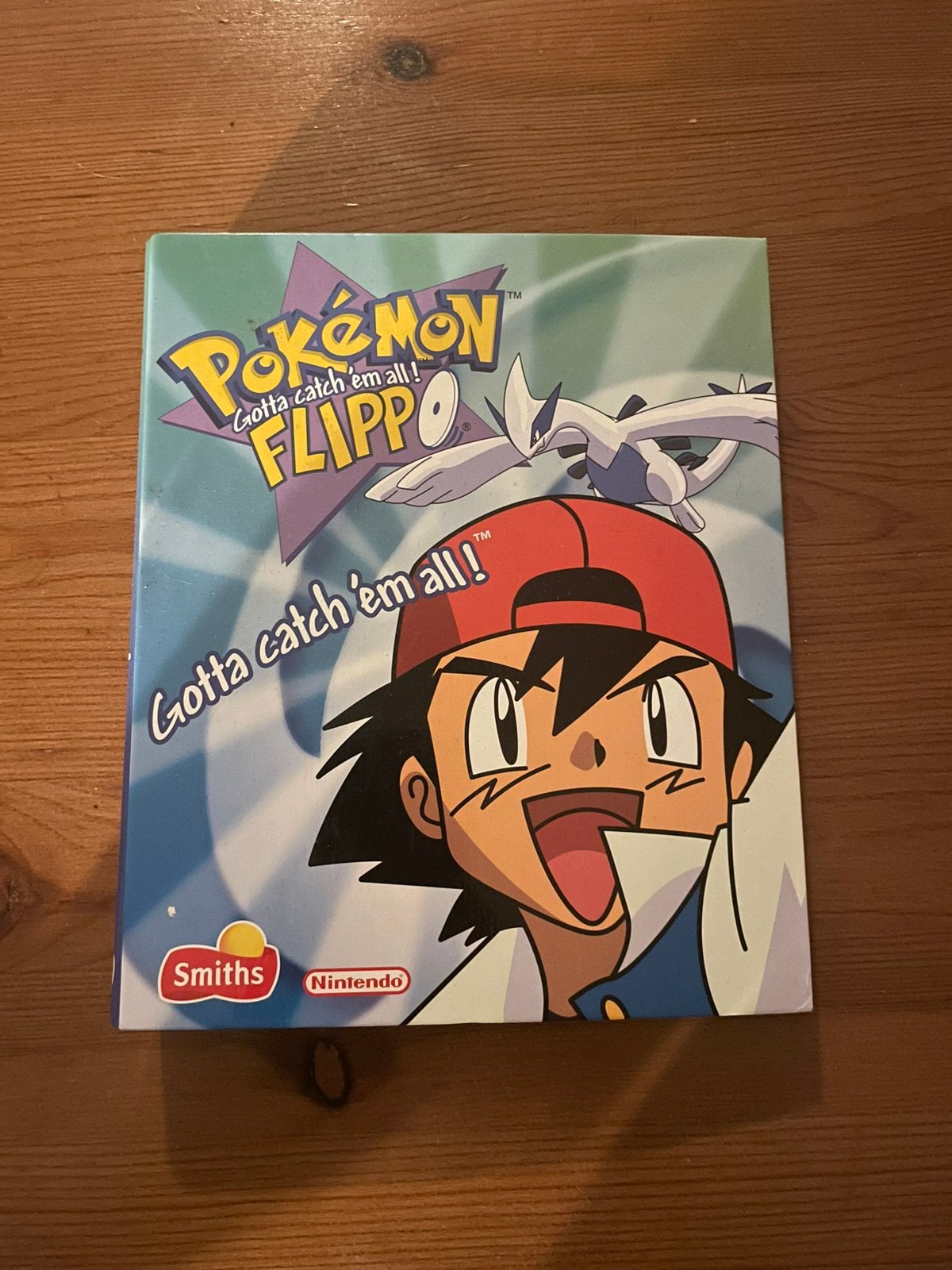 Pokémon Flippo’s boek + koker, Verzamelen, Flippo's, Ophalen of Verzenden, Map, Album of Poster, Met verzamelmap(pen)