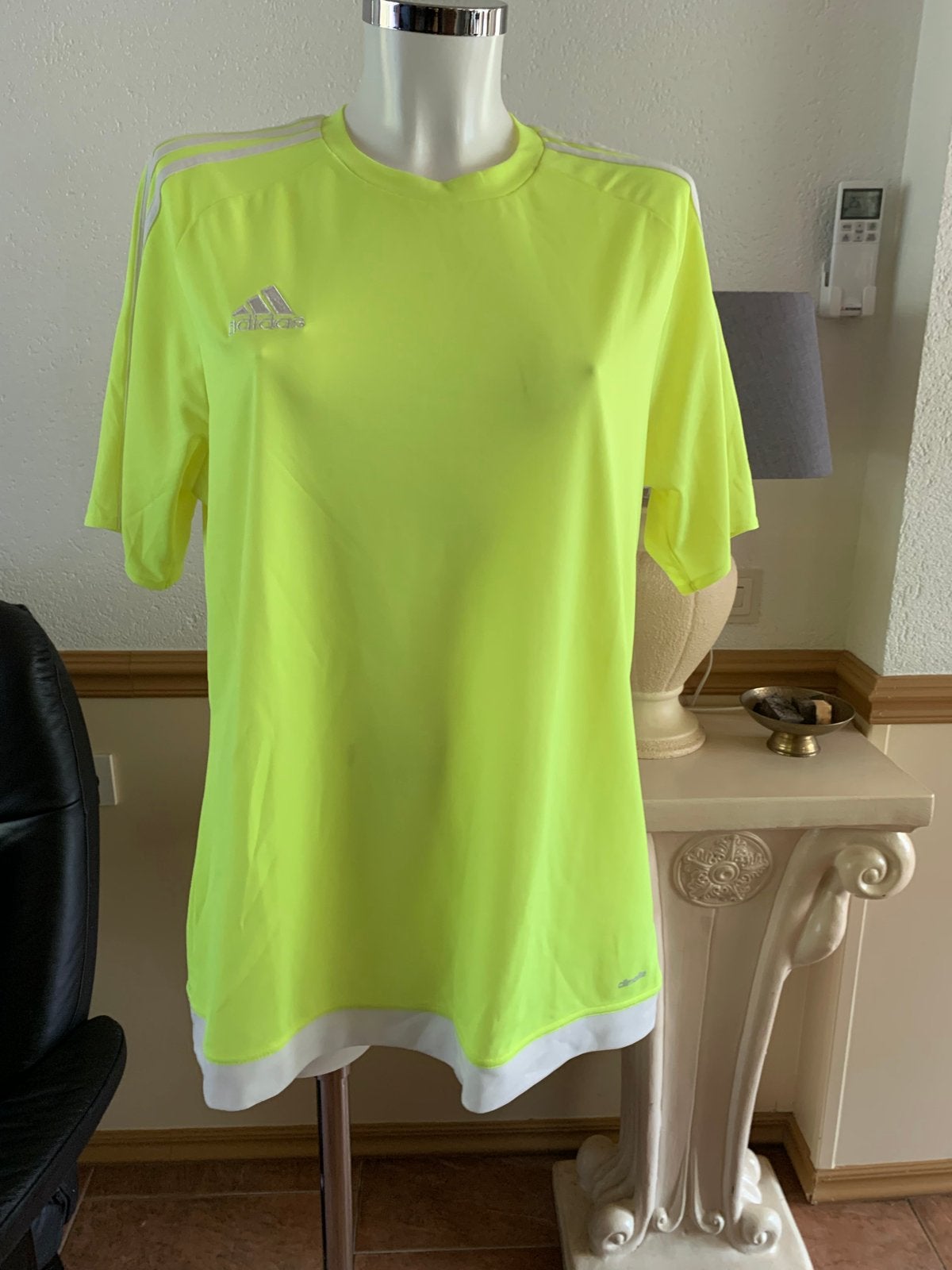 Adidas Climalite Sportshirt Neon Geel Maat L, Kleding | Heren, Ophalen of Verzenden, Zo goed als nieuw, Maat 52/54 (L), Geel