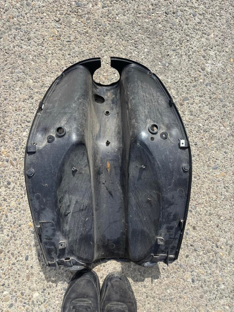 Rode en zwarte kappen voor scooter, Ophalen of Verzenden, Gebruikt, Kap, Overige merken