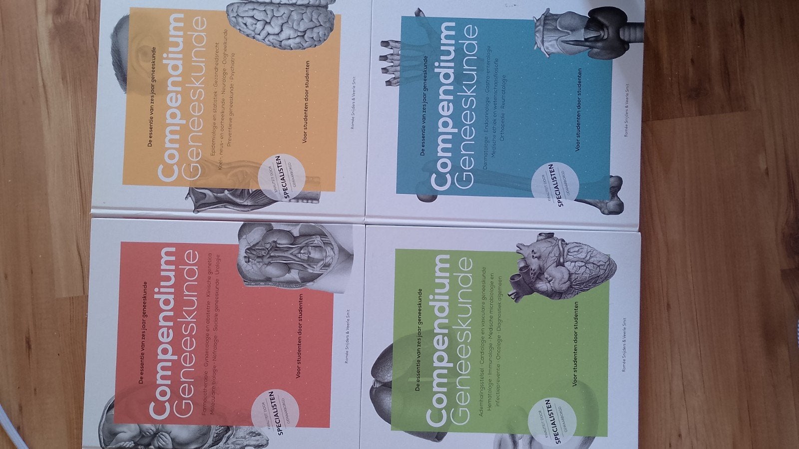 Compendium Geneeskunde - Complete set (4 delen), Boeken, Studieboeken en Cursussen, Romée Snijders & Veerle Smit, Ophalen of Verzenden