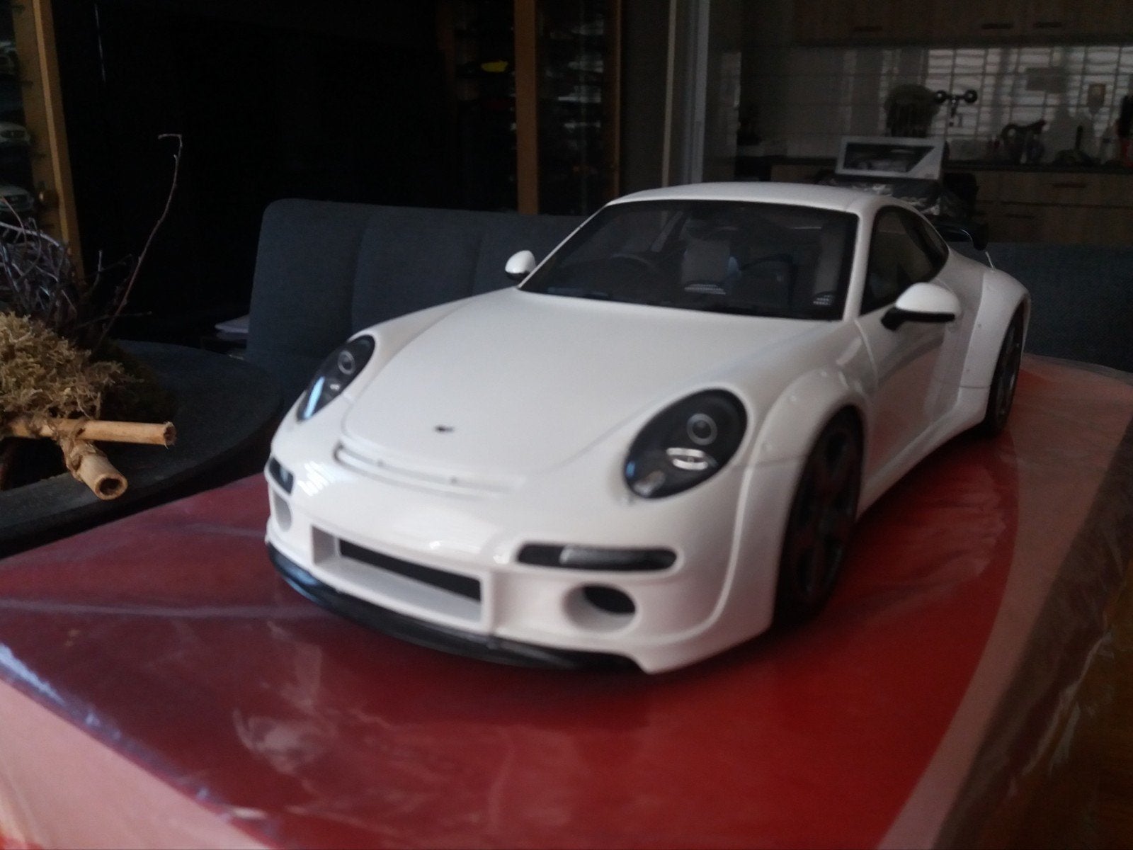 GT Spirit 1/18 Porsche RUF4.2 RGT wit, Ophalen of Verzenden, Zo goed als nieuw, Auto, Overige merken