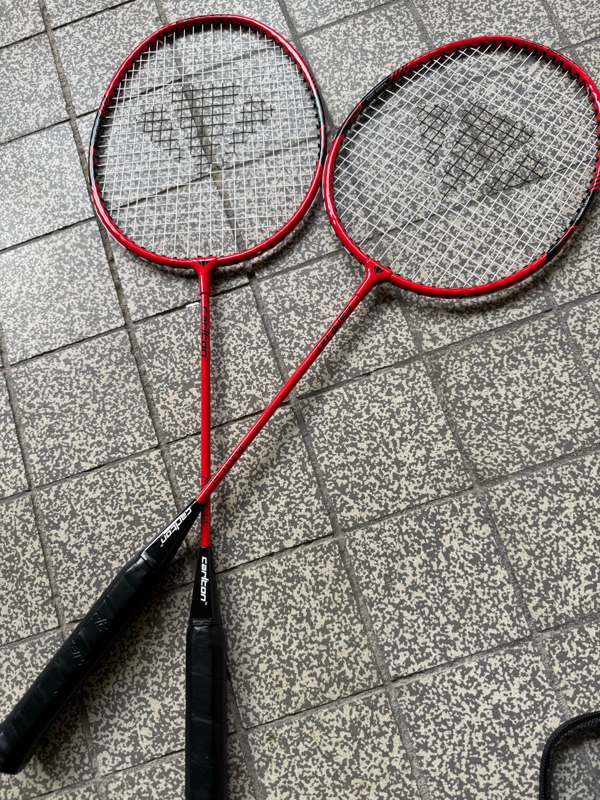 Badminton set met rackets, hoes en extra shuttles, Ophalen of Verzenden, Zo goed als nieuw, Racket(s)