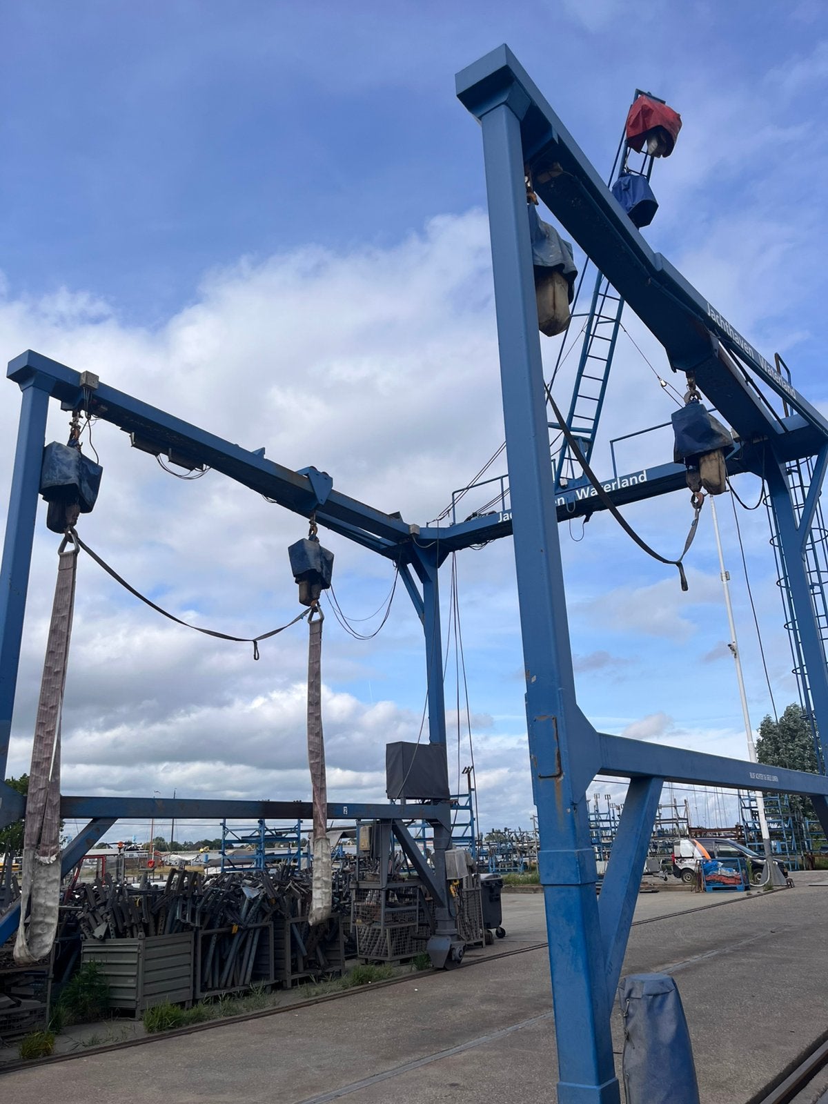 Botenlift/havenkraan, Ophalen, Gebruikt
