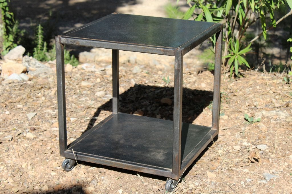 Brocante - Vierkante metalen tafel!, Ophalen, Zwart, Zo goed als nieuw, Metaal
