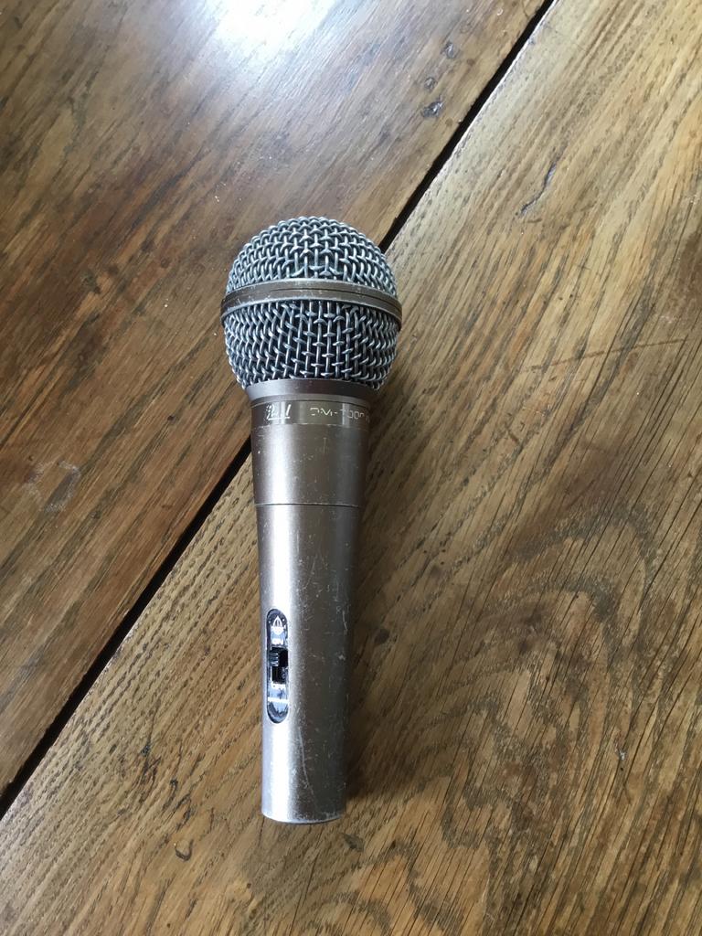 Vintage Zangmicrofoon Pearl DM-7000, Muziek en Instrumenten, Microfoons, Ophalen of Verzenden, Zo goed als nieuw, Zangmicrofoon
