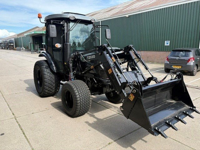 Nieuw Luxe Tractor met voorlader 60 PK Nu voor € 16.250,00, Zakelijke goederen, Overige merken, Nieuw, Ophalen of Verzenden, Tot 80 Pk