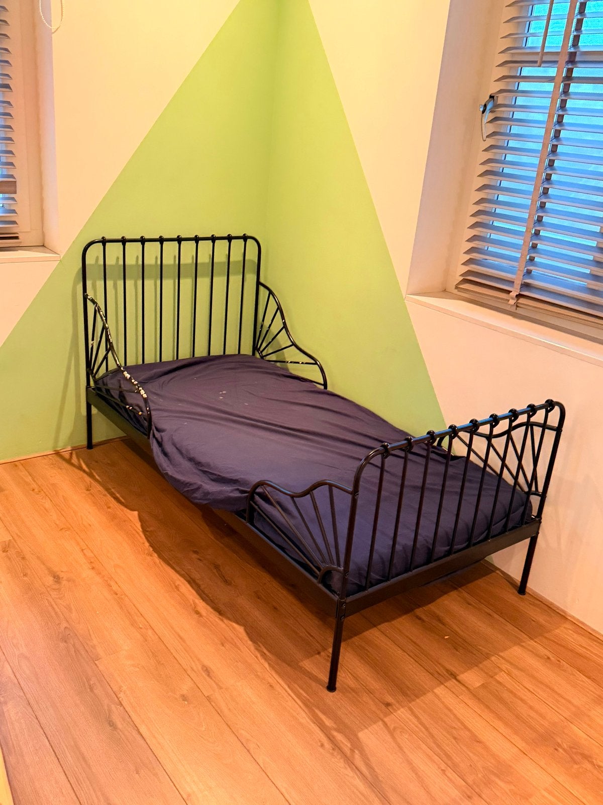 Minnen (Ikea) meegroeibed, Ophalen, Zo goed als nieuw, 180 cm of meer, 70 tot 85 cm