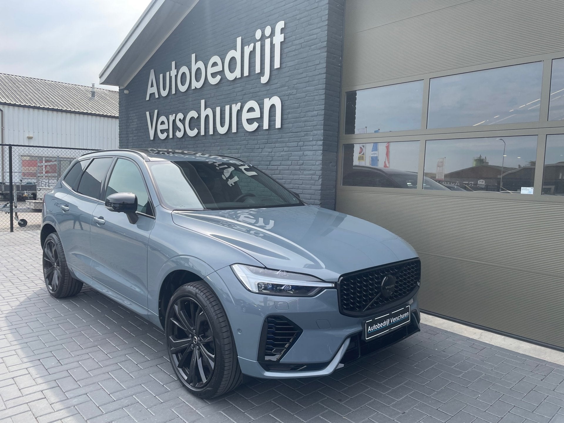 Volvo XC60 2.0 T6 Plug-in hybrid AWD Plus Dark pano 360° ca, Auto's, Volvo, Automaat, Dealer onderhouden, Gebruikt, 4 cilinders