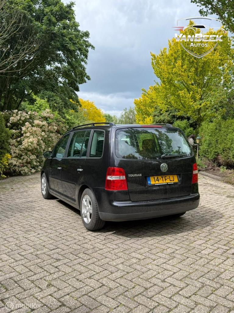 Volkswagen Touran 1.6-16V FSI Business, Auto's, Volkswagen, Voorwielaandrijving, Electronic Stability Program (ESP), Gebruikt