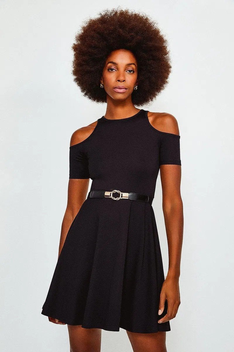 Karen Millen LBD cold shoulder, Maat 38/40 (M), Karen Millen, Verzenden, Zwart