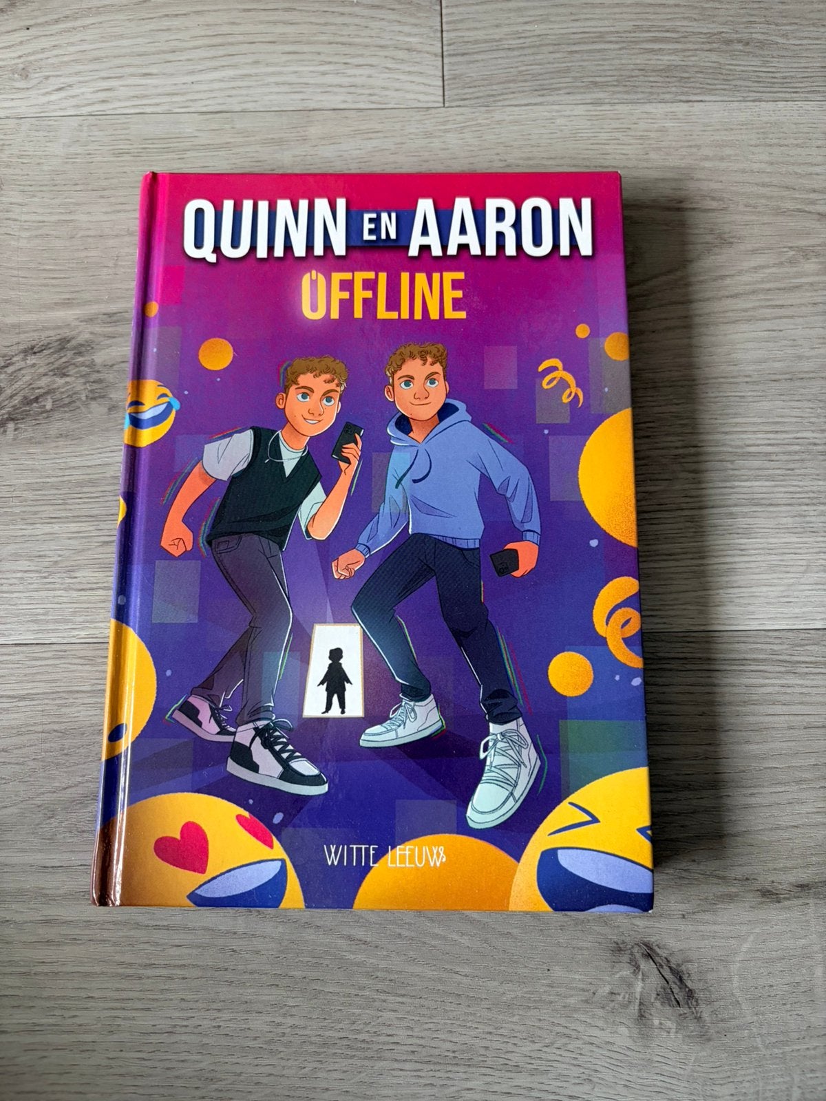 Quinn en Aaron offline, Ophalen, Zo goed als nieuw