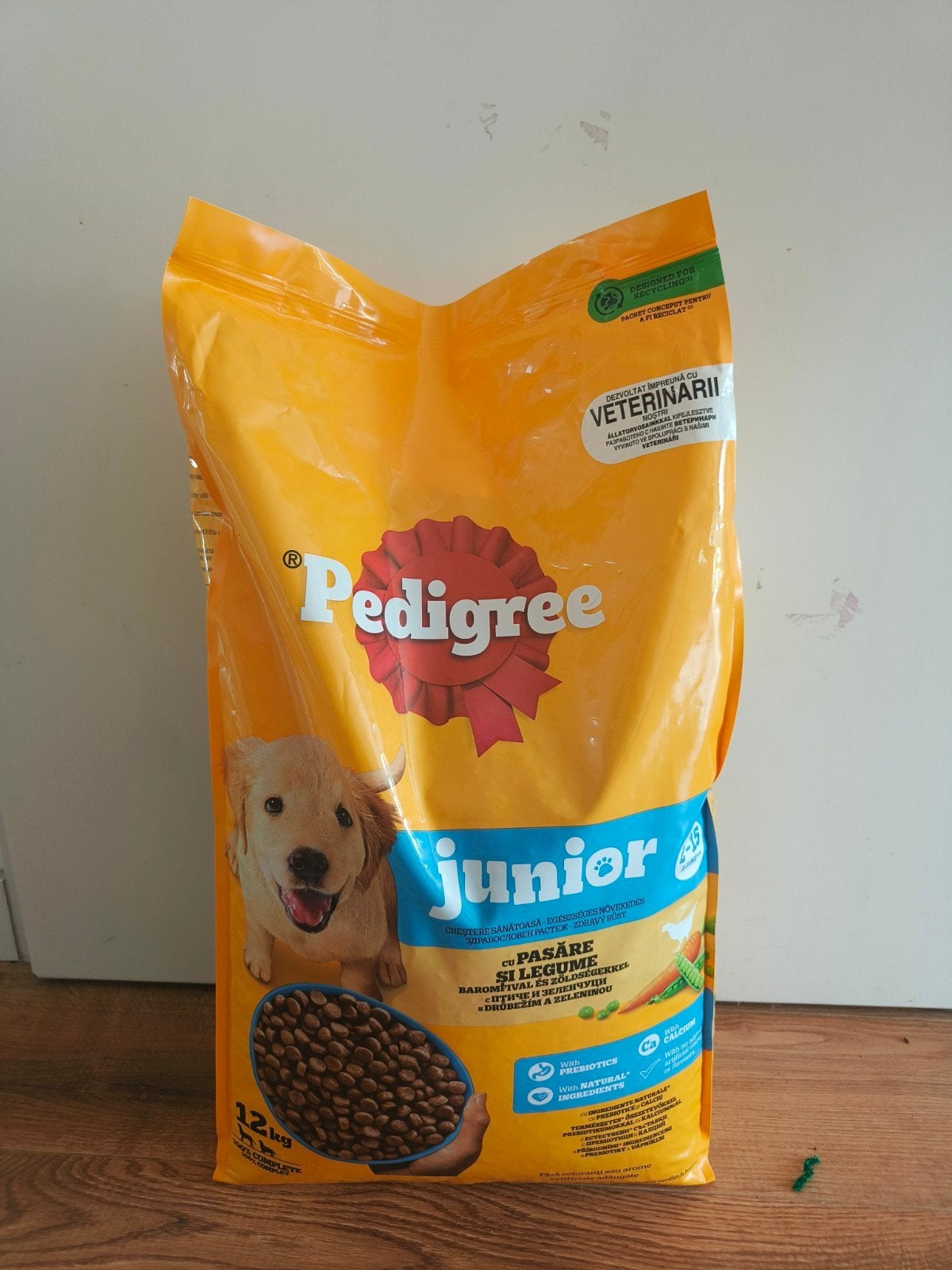 Grote zak pedigree junior, Ophalen
