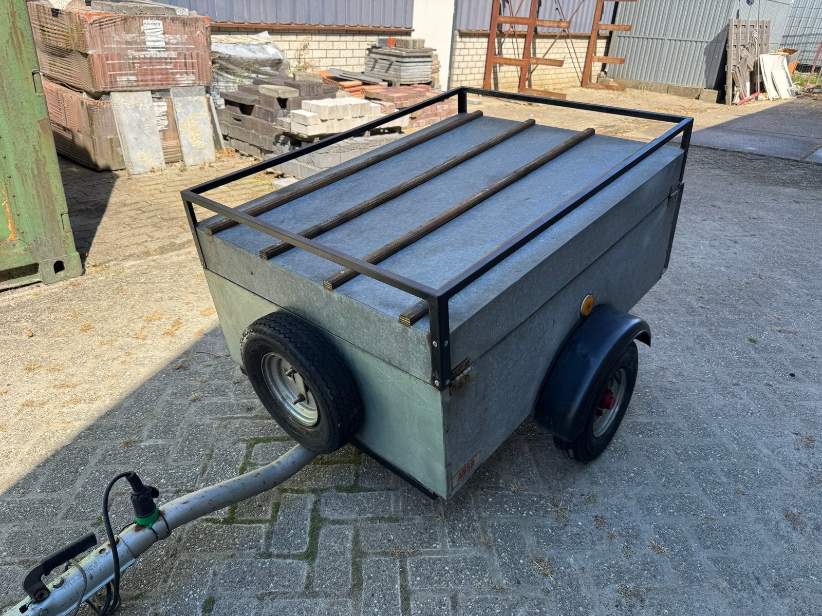 Dichte aanhangwagen 120x86 - Ideaal voor extra bagage, Ophalen, Gebruikt