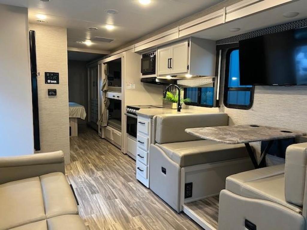Thor A.C.E. Vanwege annulering nu Megakorting !, Caravans en Kamperen, Campers, Ringverwarming, Ford, Airbags, Bedrijf