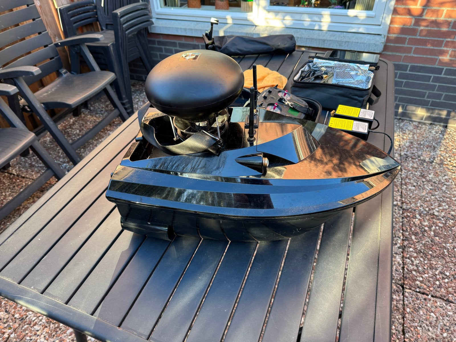 Voerbootje Baitstar met Fishfinder, dieptemeter en 2 accu's, Ophalen, Gebruikt, Overige typen