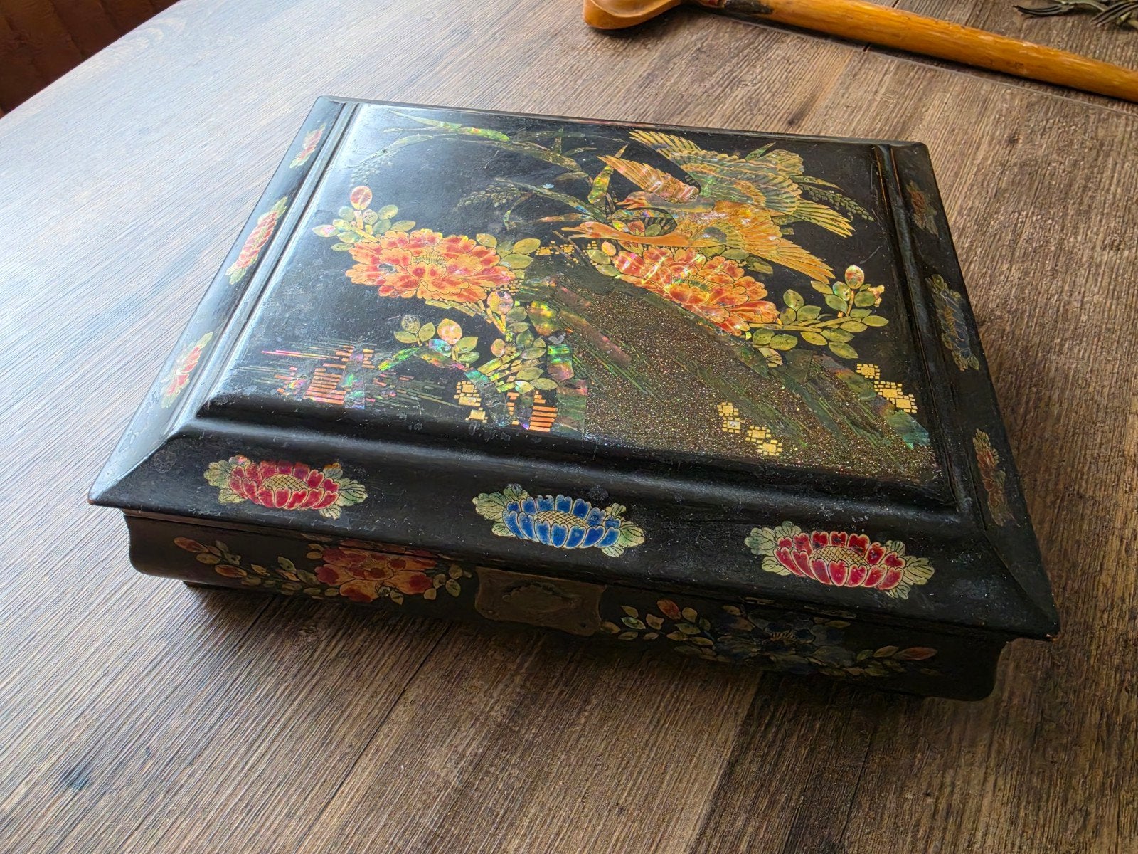 Antieke chinese chinoiseriedoos hout en parelmoer, Antiek en Kunst, Ophalen of Verzenden