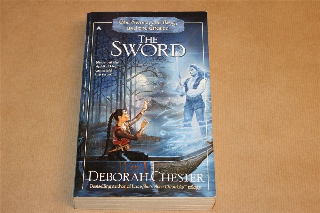 The Sword — Chester, Boek 1 Sword Ring Chalice, Boeken, Ophalen of Verzenden, Gelezen