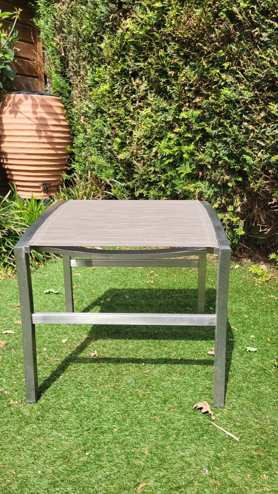 2 voetenbankjes voor buiten, aluminium en textileen, Ophalen, Gebruikt, Aluminium