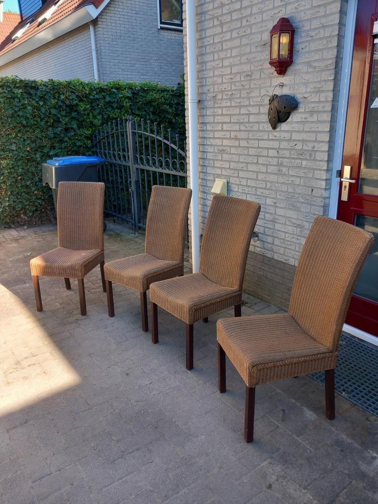 Gratis 4 rieten stoelen Lloyd Loom, Ophalen, Gebruikt, Bruin, Riet of Rotan