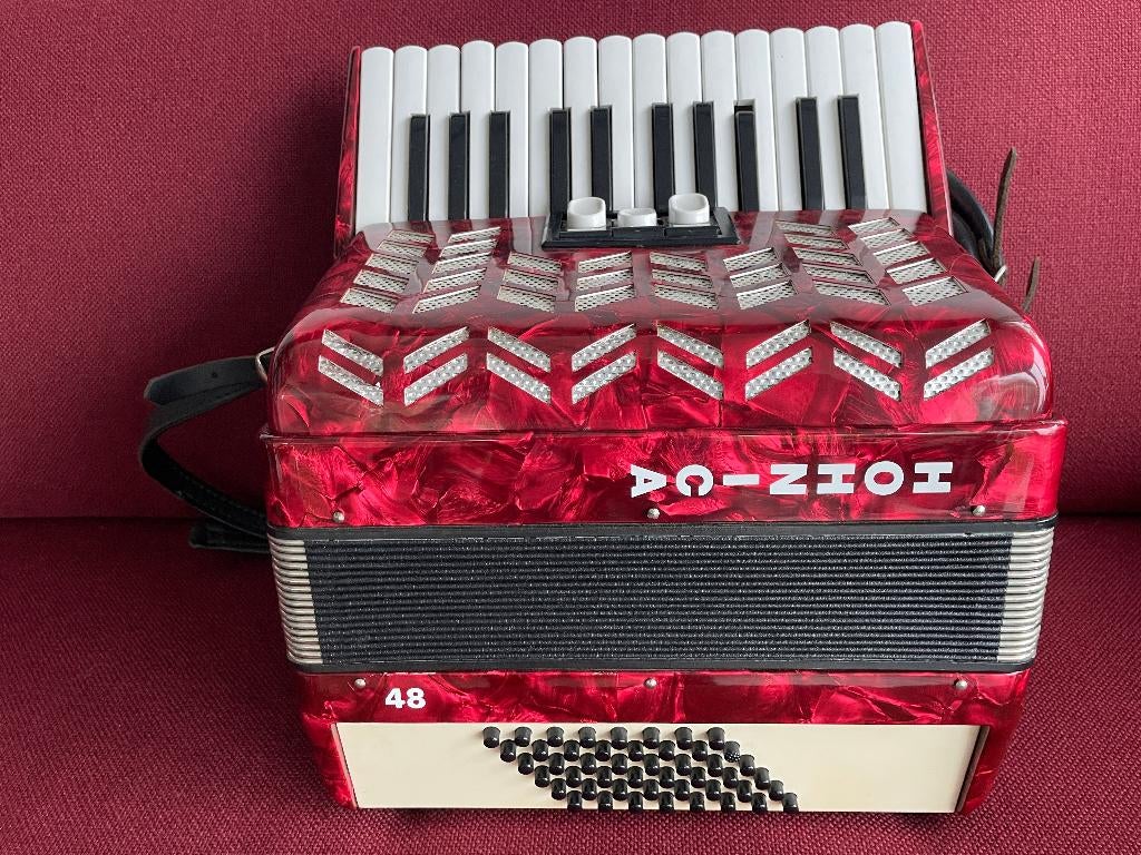 Kleine Hohnica accordeon ( Hohner) . 48 bas . Mooi ., Muziek en Instrumenten, Accordeons, Met koffer, Hohner, 48-bas, Gebruikt